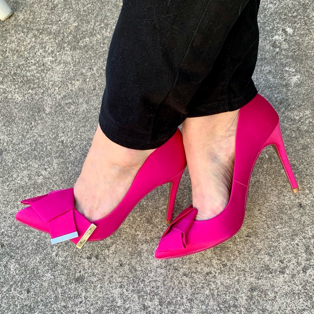 Barely worn pink Ted Baker heels!